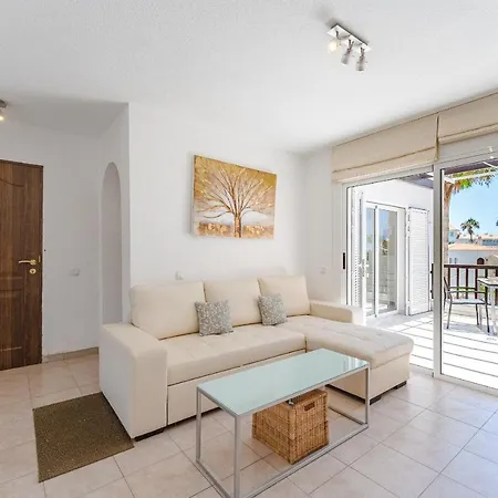 Precioso A Cinco Minutos De La Playa. Apartamento
